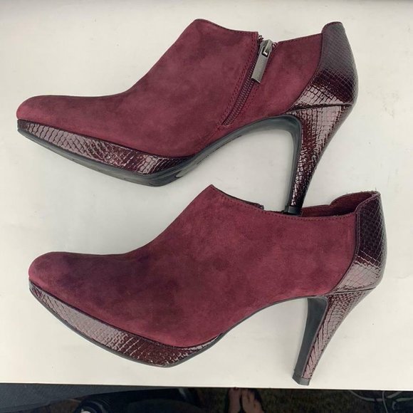 Bandolino Womens Cardinal Leather Shoe With Heel - Picture 4 of 8